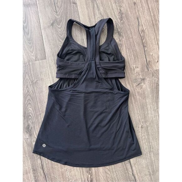 Lululemon Women Top Black Poly Blend Sleeveless 2 in 1 Run Active Tank Top size - Picture 2 of 5